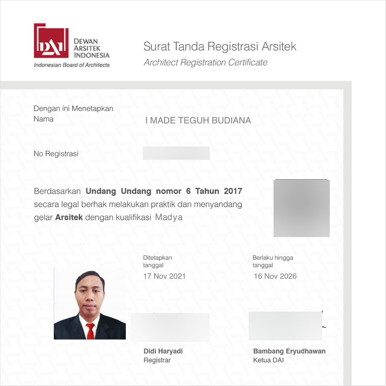 Surat Tanda Registrasi Arsitek (STRA) au nom de I Made Teguh Budiana, qualification Architecte Principal, de Dewan Arsitek Indonesia.